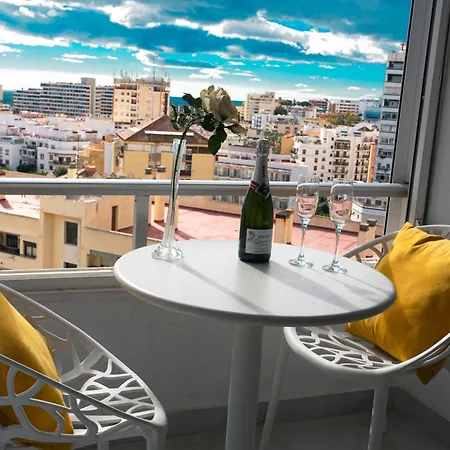 Sunset Sunny Verdiales Terrace & Sea Views דירה